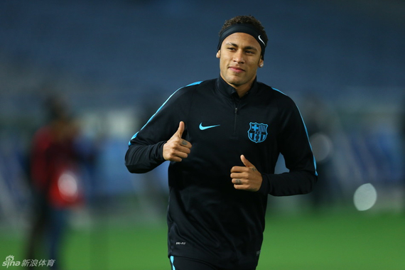 士和密尔沃 士和密尔沃